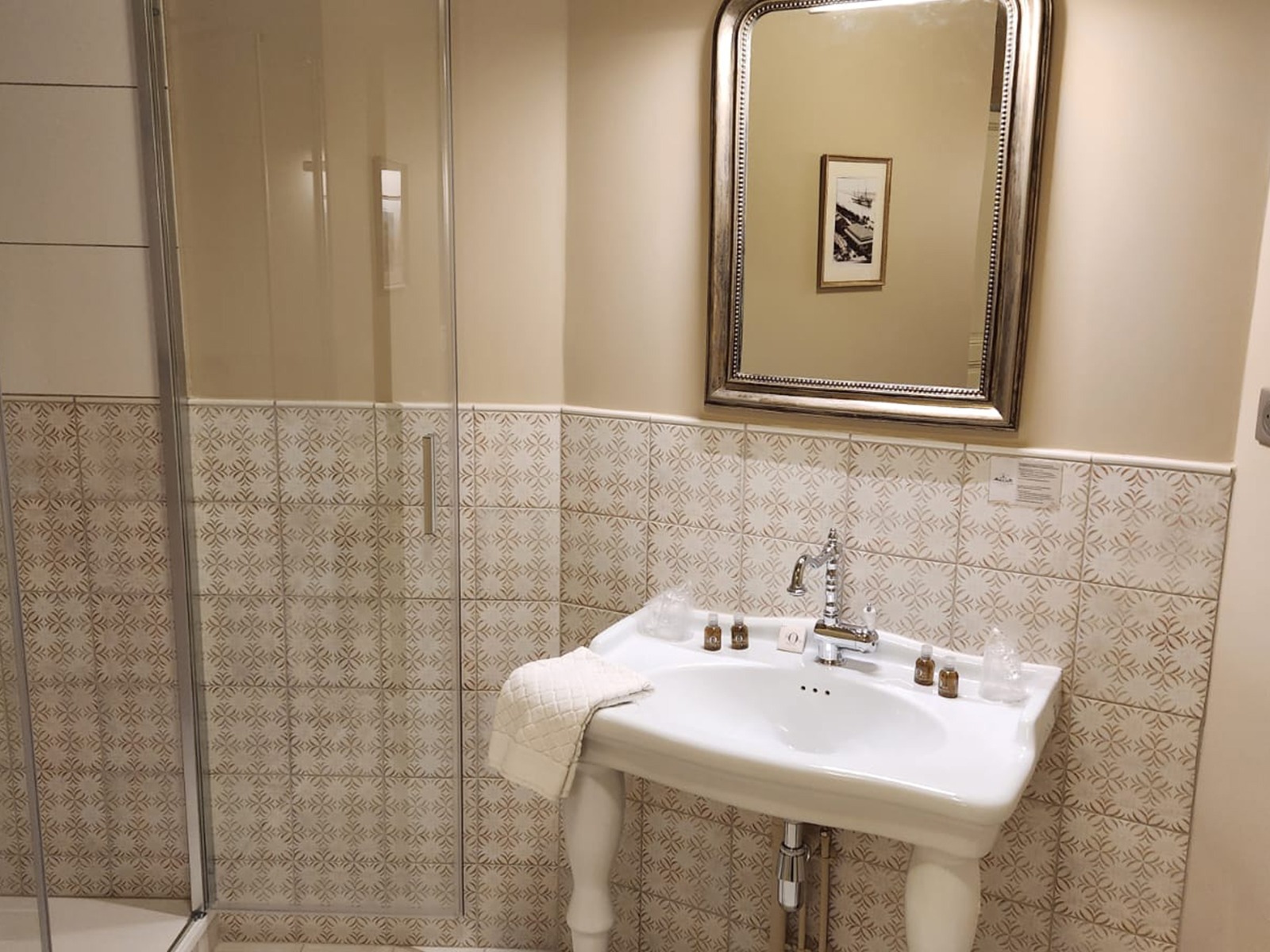 Chapitre 4 Salle de Bain Chambres Luxe & Confort - Hostellerie du Château du Bois Guibert