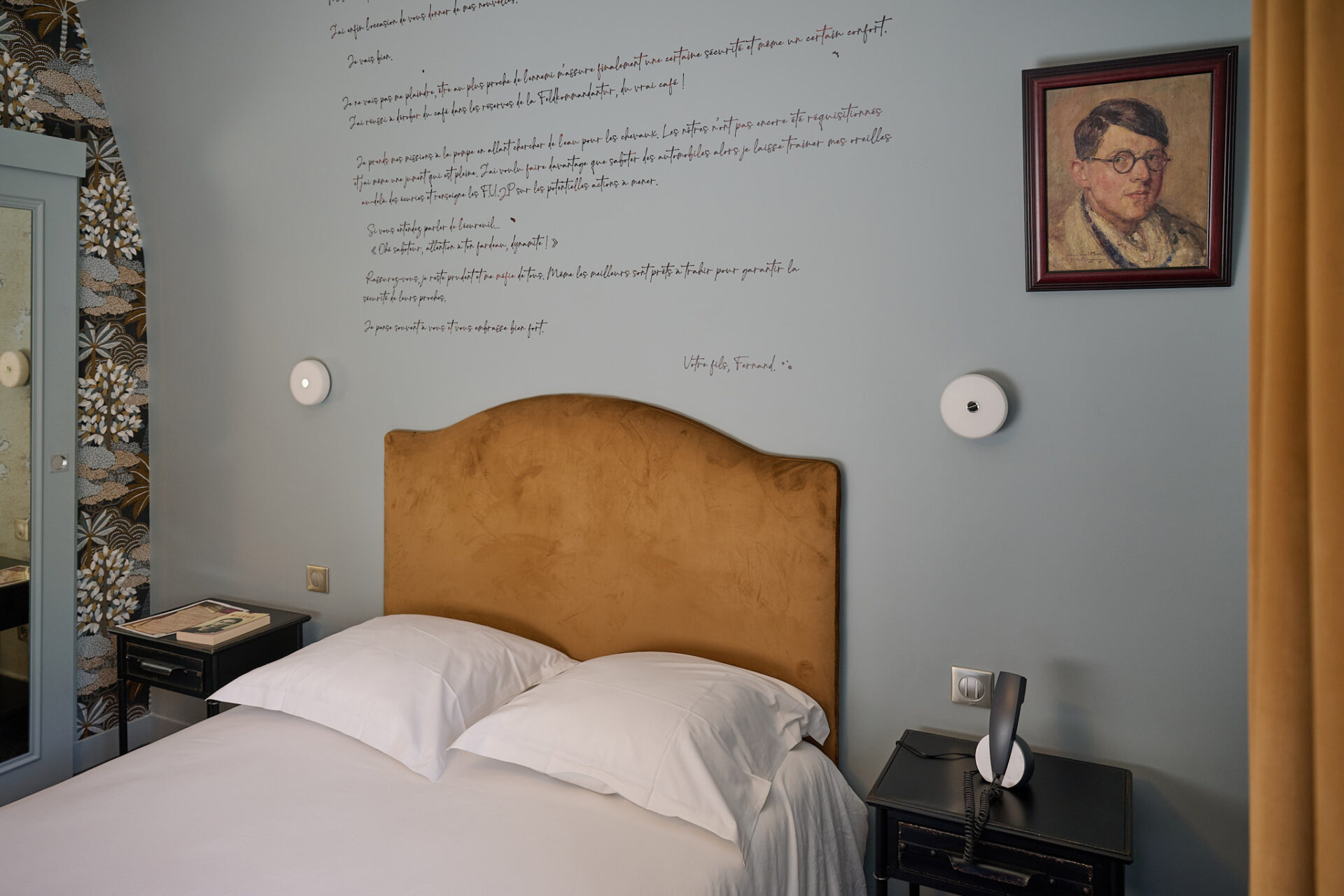 A la recherche d'un gite, d'une auberge, d'un hotel, l'hostellerie du château du Bois Guibert vous accueille. De nombreux chapitres se sont inscris à travers nos murs...entre histoire et modernité. Découvrez le Chapitre 14 - Chambre luxe & confort !